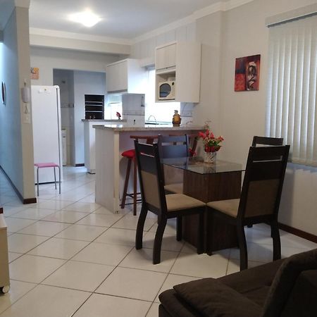 Aconchegante Apartamento Pe Na Areia Na Praia De Ingleses Gaivotas 70M Do Mar Florianópolis 외부 사진
